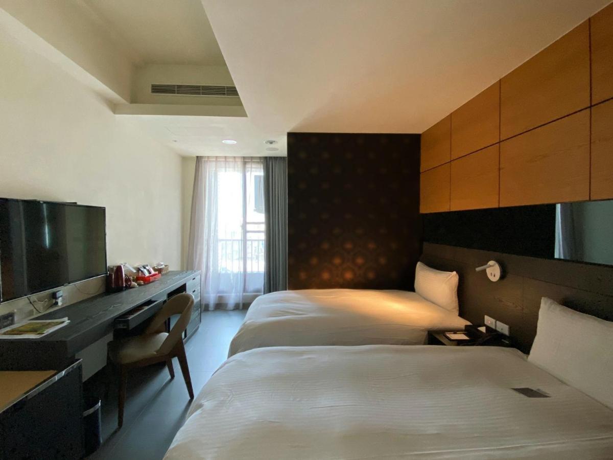 San Juan Easy Stay Inn Tainan Extérieur photo