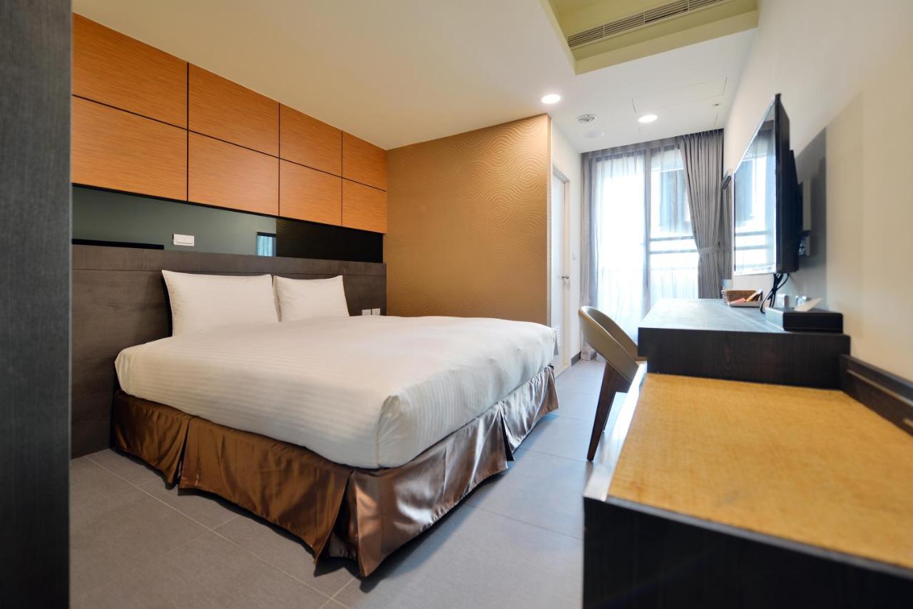 San Juan Easy Stay Inn Tainan Extérieur photo